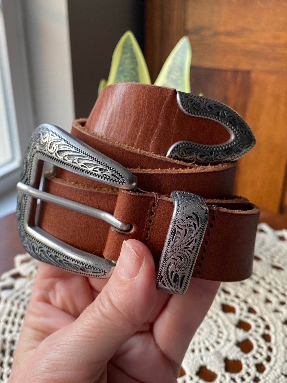 Urban Outfitters Brown Leather Western Belt with Ornate Silver Buckle Size M EUC